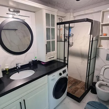 3 Bedroom Blossom And Breeze Retreat اسطنبول